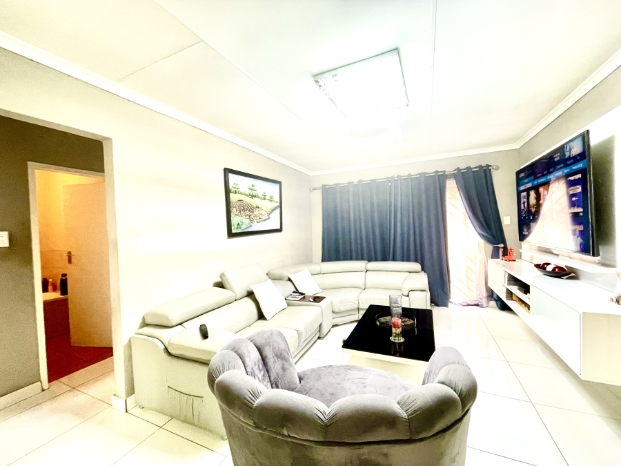3 Bedroom Property for Sale in Noordwyk Gauteng