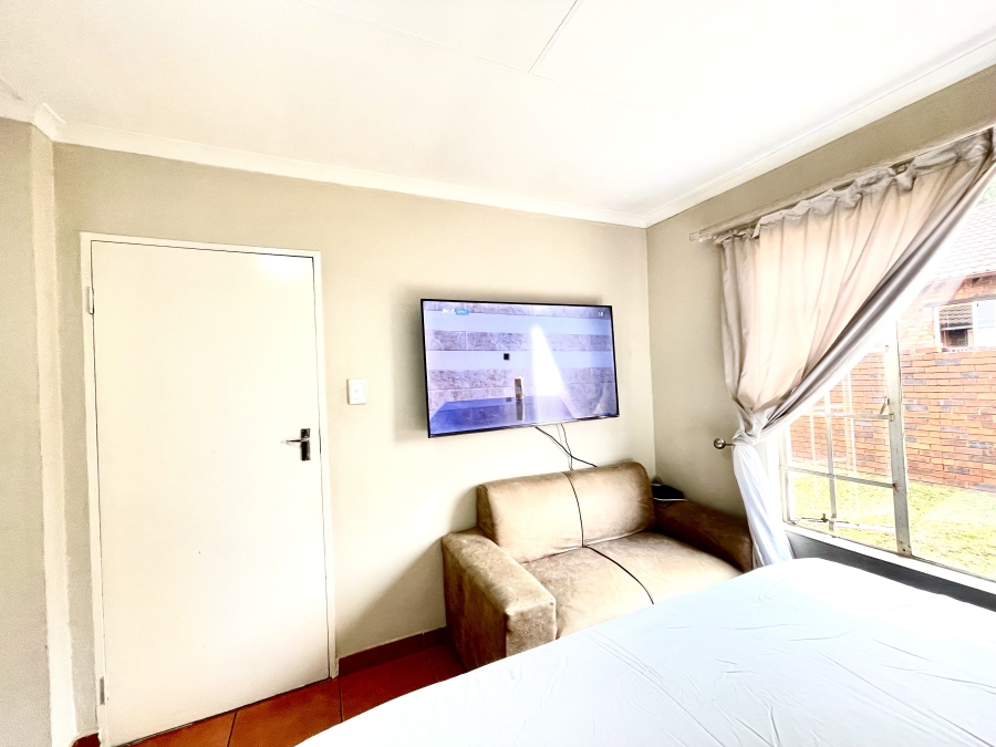 3 Bedroom Property for Sale in Noordwyk Gauteng