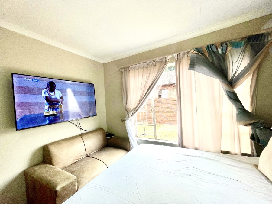 3 Bedroom Property for Sale in Noordwyk Gauteng