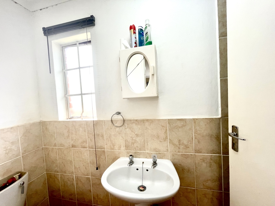 3 Bedroom Property for Sale in Noordwyk Gauteng