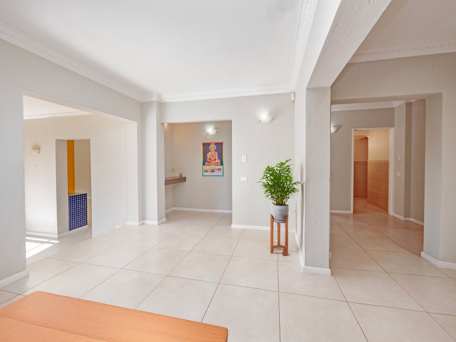 5 Bedroom Property for Sale in Sandhurst Gauteng