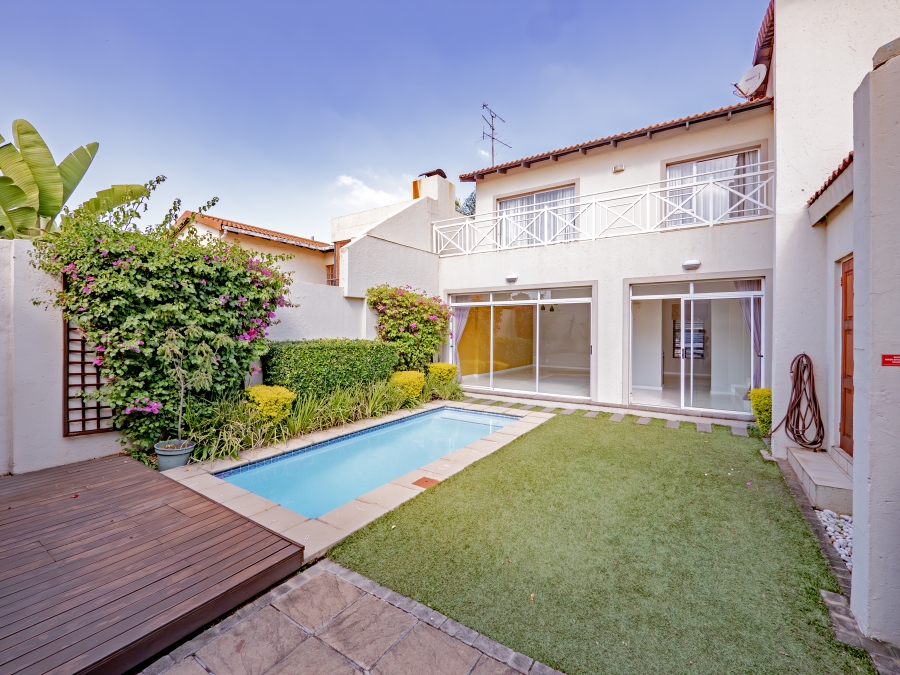 5 Bedroom Property for Sale in Sandhurst Gauteng