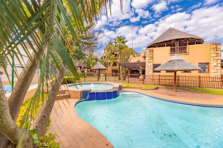 2 Bedroom Property for Sale in Douglasdale Gauteng