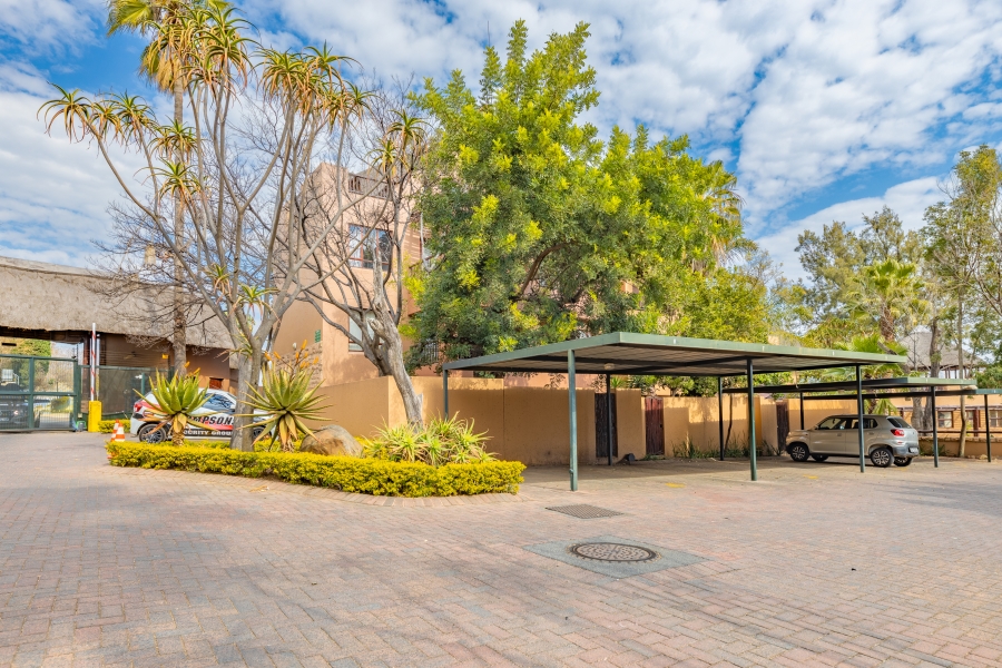 2 Bedroom Property for Sale in Douglasdale Gauteng