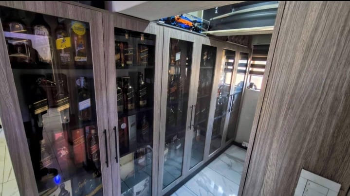 4 Bedroom Property for Sale in Brackenhurst Gauteng