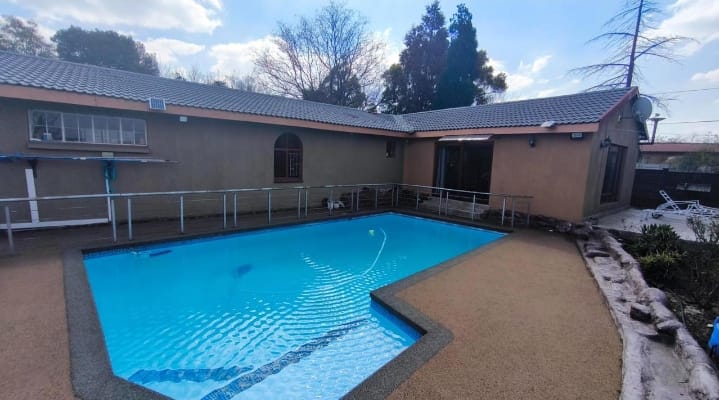 4 Bedroom Property for Sale in Brackenhurst Gauteng