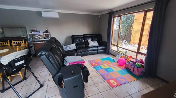 4 Bedroom Property for Sale in Brackenhurst Gauteng