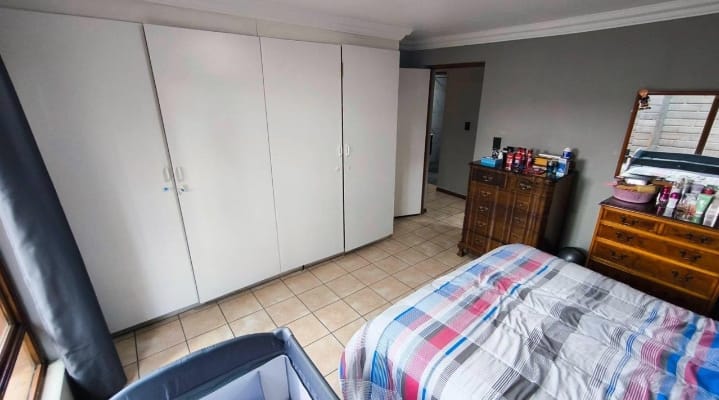 4 Bedroom Property for Sale in Brackenhurst Gauteng
