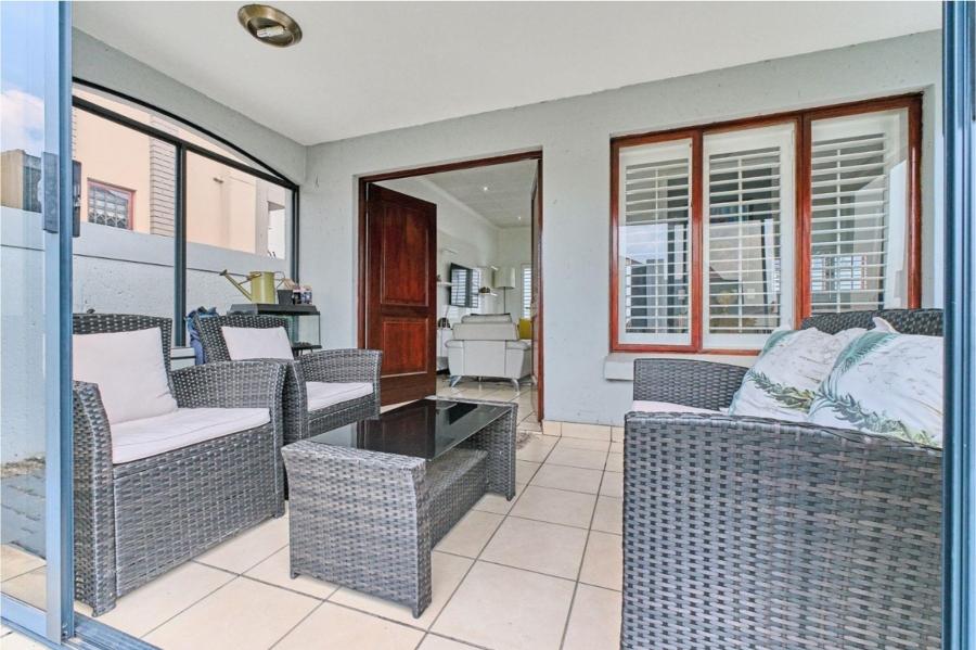 To Let 2 Bedroom Property for Rent in Noordwyk Gauteng