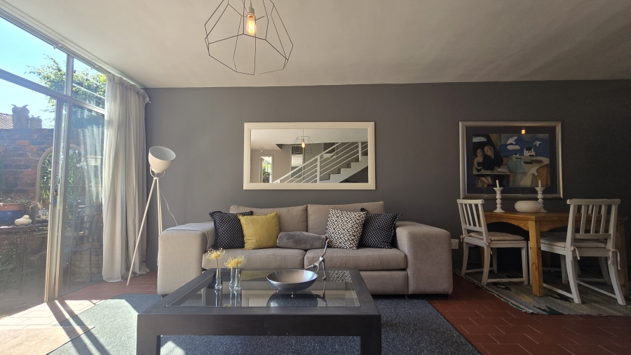 2 Bedroom Property for Sale in Garsfontein Gauteng