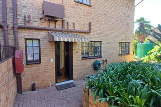 3 Bedroom Property for Sale in New Redruth Gauteng