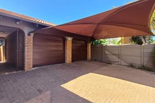 3 Bedroom Property for Sale in New Redruth Gauteng