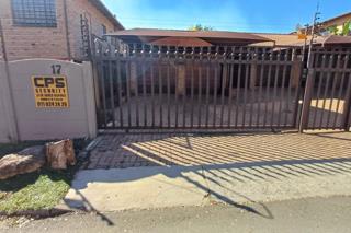 3 Bedroom Property for Sale in New Redruth Gauteng