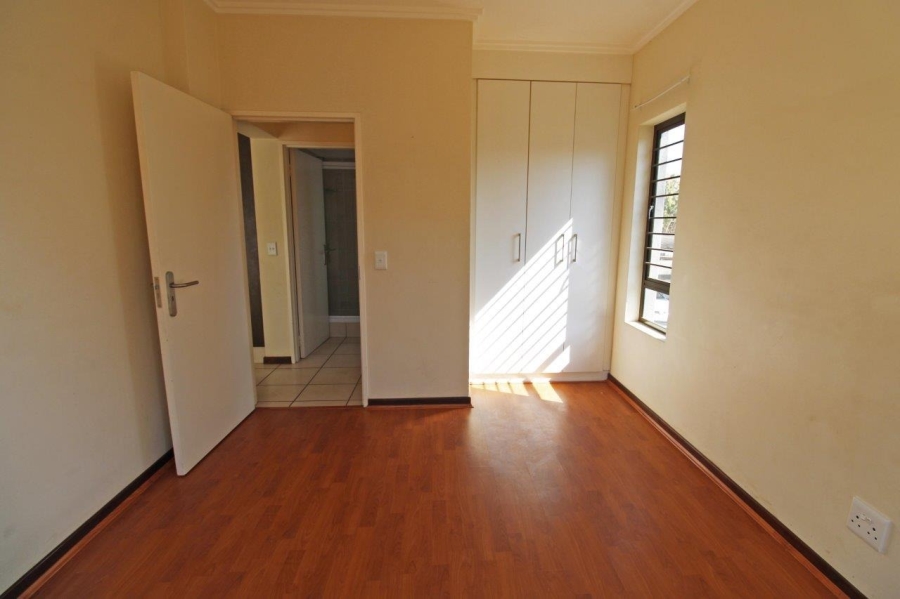 To Let 1 Bedroom Property for Rent in Bryanston Gauteng
