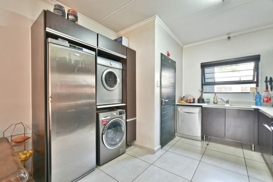 To Let 3 Bedroom Property for Rent in Fourways Gauteng