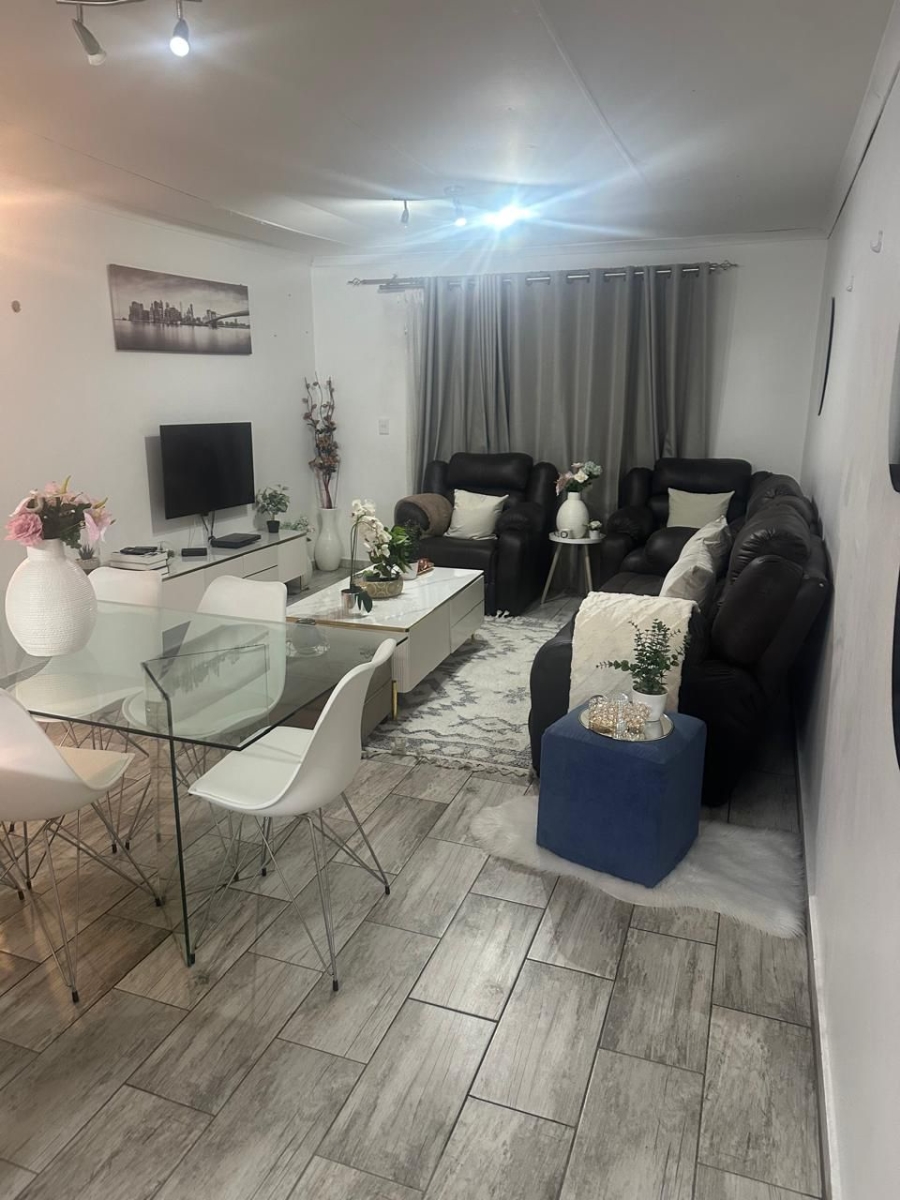 To Let 3 Bedroom Property for Rent in Honeydew Gauteng