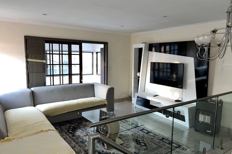 To Let 4 Bedroom Property for Rent in Craigavon Gauteng