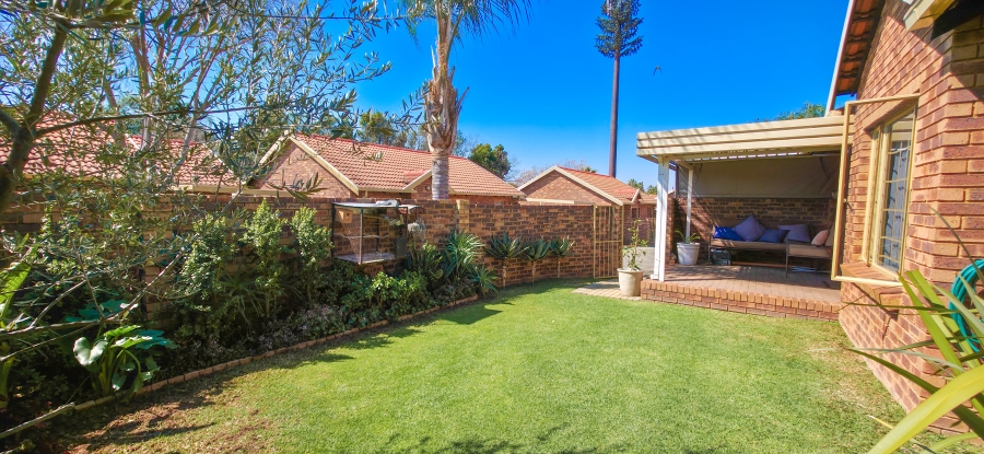 2 Bedroom Property for Sale in Equestria Gauteng