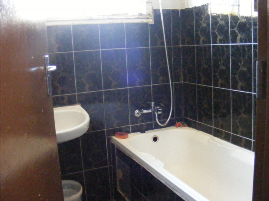 2 Bedroom Property for Sale in Lenasia South Gauteng