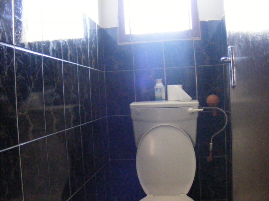 2 Bedroom Property for Sale in Lenasia South Gauteng