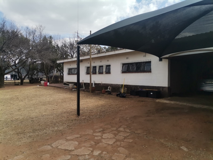 3 Bedroom Property for Sale in Theoville Gauteng