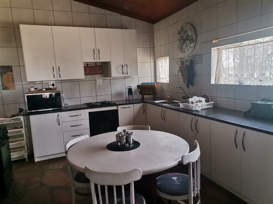 3 Bedroom Property for Sale in Theoville Gauteng