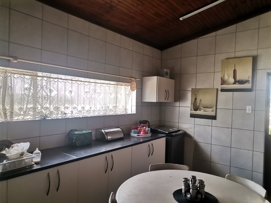 3 Bedroom Property for Sale in Theoville Gauteng