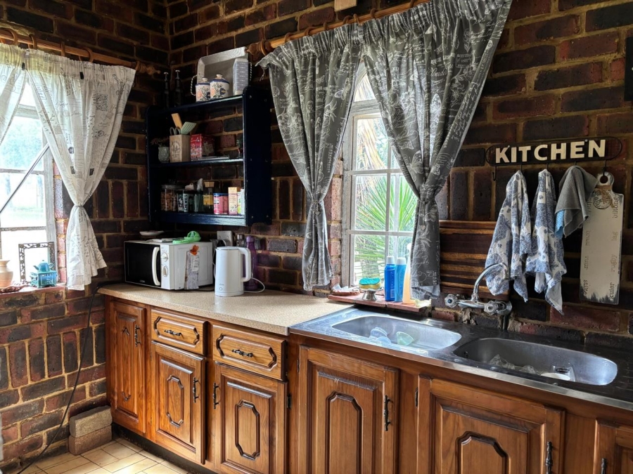 3 Bedroom Property for Sale in Theoville Gauteng