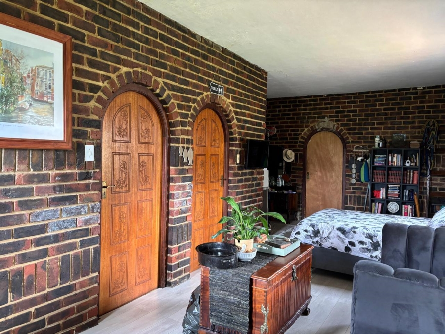 3 Bedroom Property for Sale in Theoville Gauteng