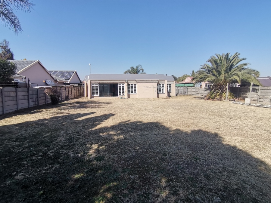 4 Bedroom Property for Sale in Mayberry Park Gauteng