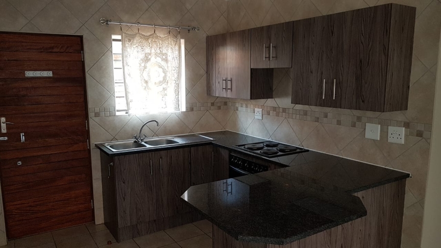 2 Bedroom Property for Sale in Brentwood Gauteng