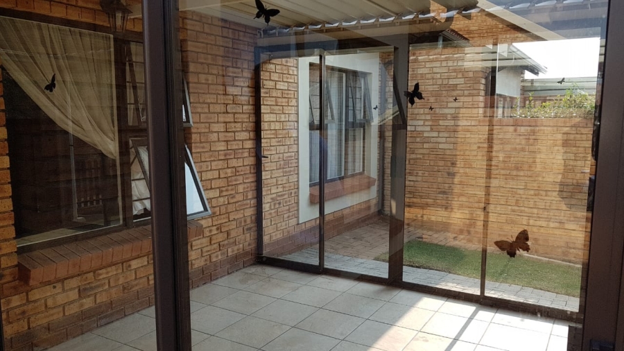 2 Bedroom Property for Sale in Brentwood Gauteng