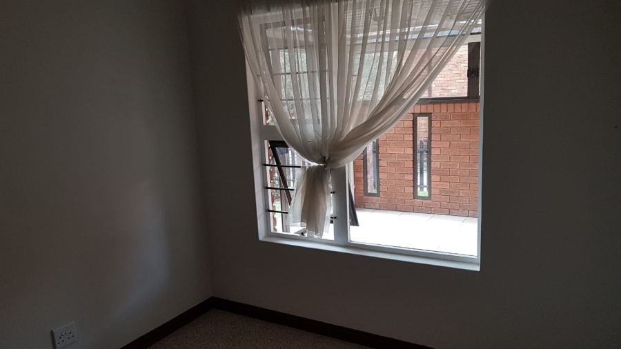 2 Bedroom Property for Sale in Brentwood Gauteng