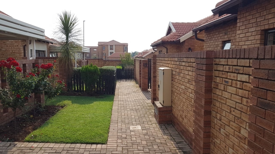 2 Bedroom Property for Sale in Brentwood Gauteng