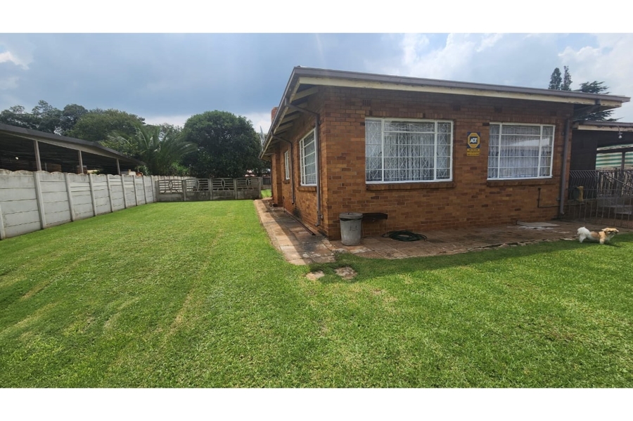 3 Bedroom Property for Sale in Casseldale Gauteng