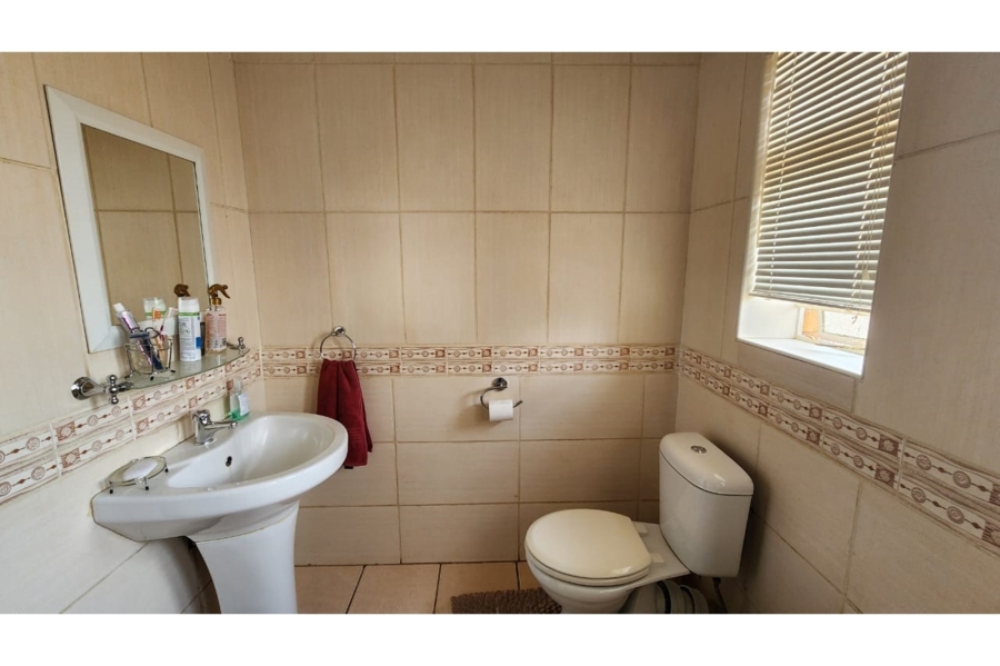 3 Bedroom Property for Sale in Casseldale Gauteng