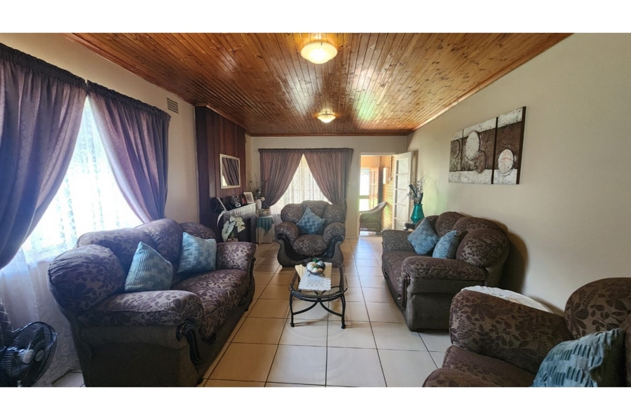 3 Bedroom Property for Sale in Casseldale Gauteng