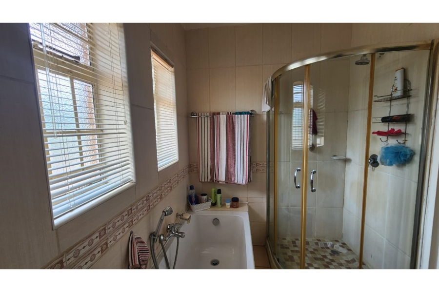 3 Bedroom Property for Sale in Casseldale Gauteng