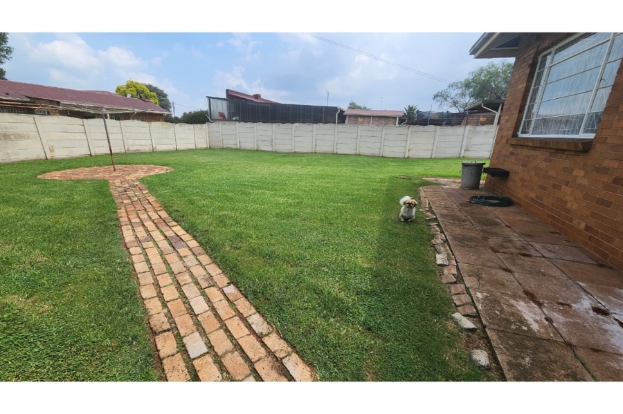 3 Bedroom Property for Sale in Casseldale Gauteng