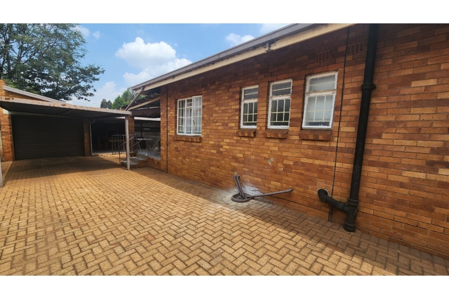 3 Bedroom Property for Sale in Casseldale Gauteng