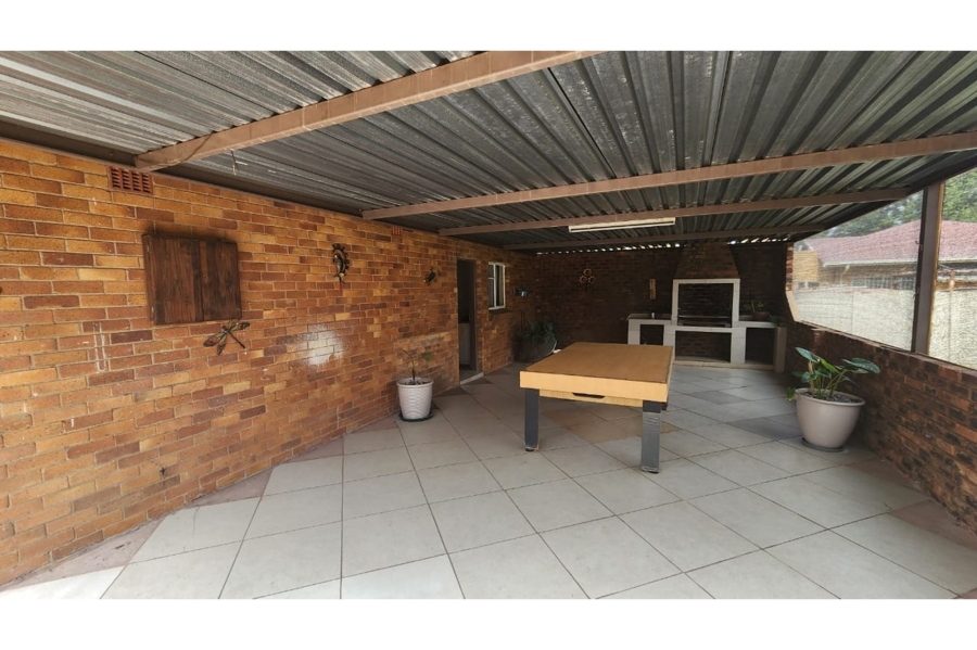 3 Bedroom Property for Sale in Casseldale Gauteng