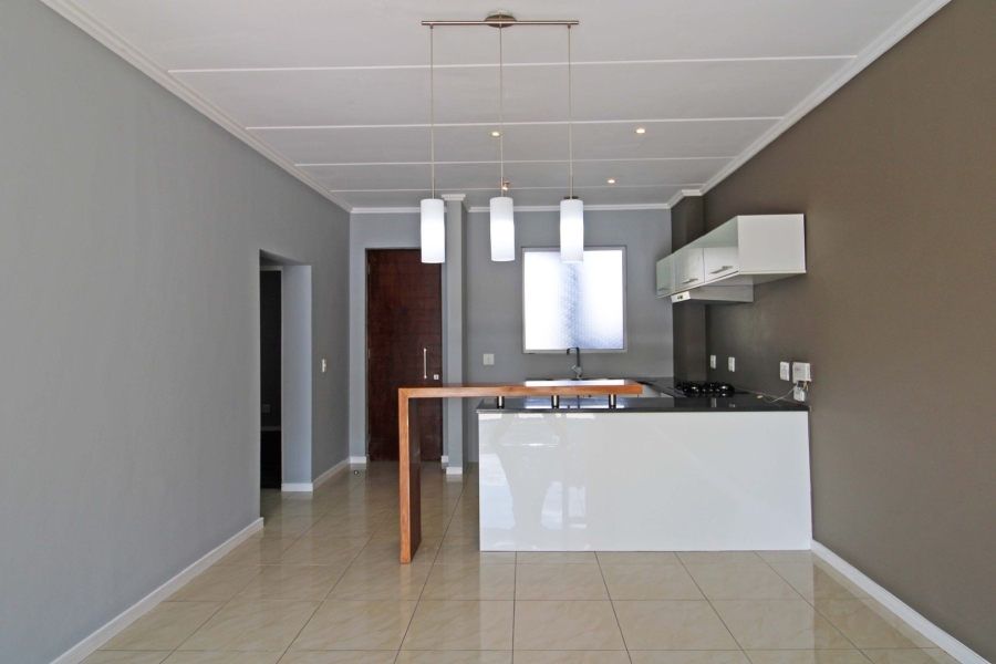 To Let 2 Bedroom Property for Rent in Bryanston Gauteng