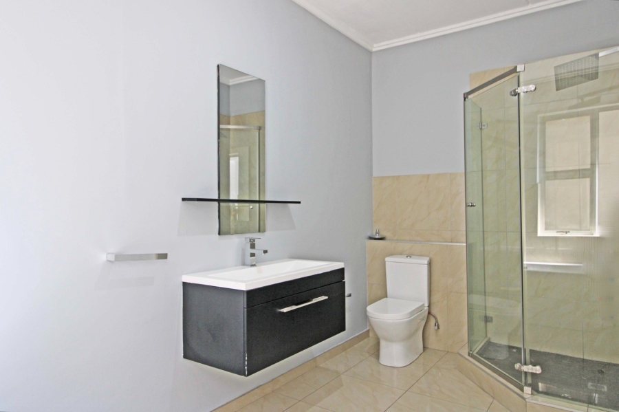 To Let 2 Bedroom Property for Rent in Bryanston Gauteng