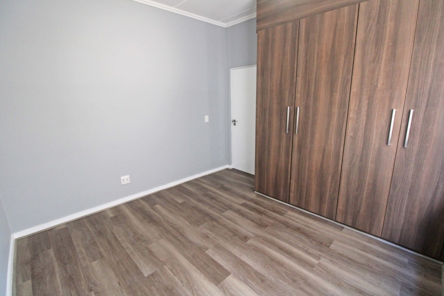 To Let 2 Bedroom Property for Rent in Bryanston Gauteng