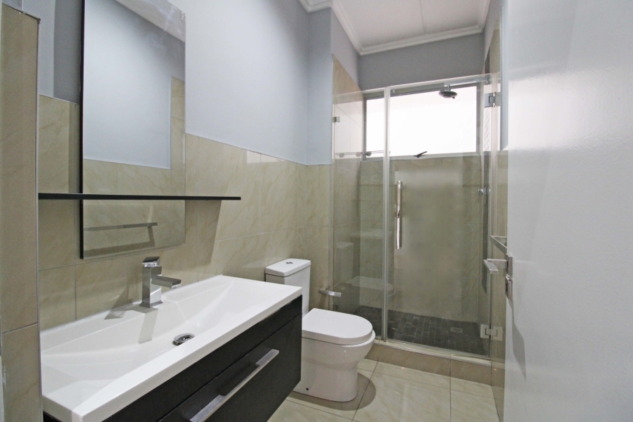 To Let 2 Bedroom Property for Rent in Bryanston Gauteng