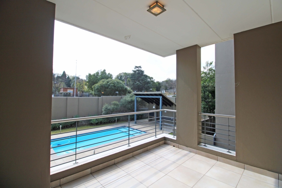 To Let 2 Bedroom Property for Rent in Bryanston Gauteng