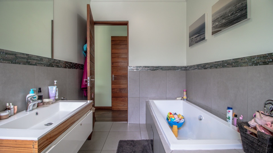 4 Bedroom Property for Sale in Modderfontein Gauteng