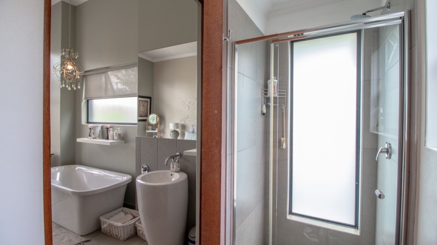 4 Bedroom Property for Sale in Modderfontein Gauteng