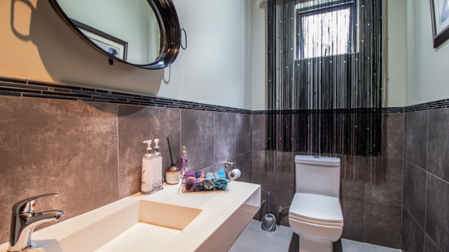4 Bedroom Property for Sale in Modderfontein Gauteng