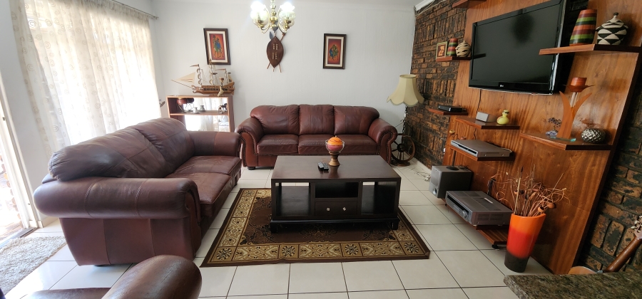 3 Bedroom Property for Sale in Brackenhurst Gauteng
